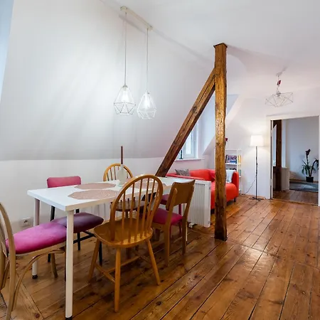 Maleckiego Moments By Bookinghost Apartment