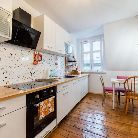 Maleckiego Moments By Bookinghost Apartment